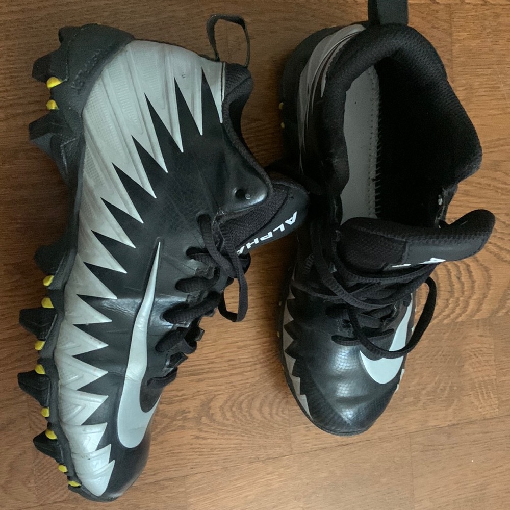 Nike cleates size 3
